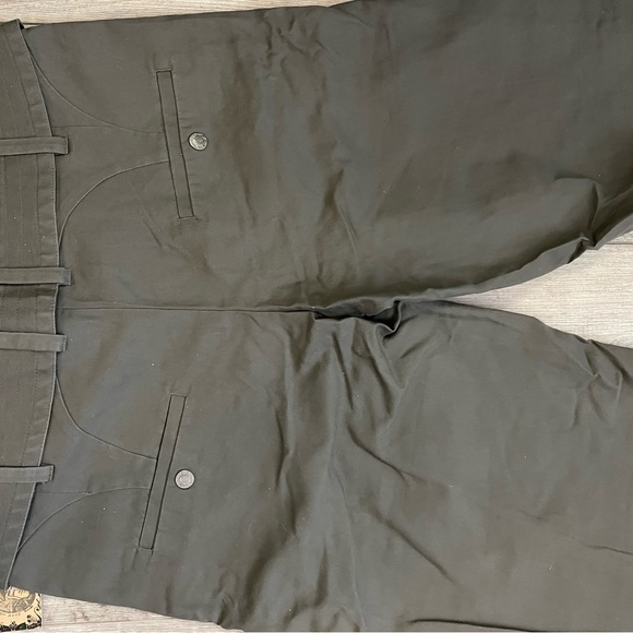 L.A.M.B by Gwen Stefani super rare belted green shorts, size 10 - Picture 3 of 4